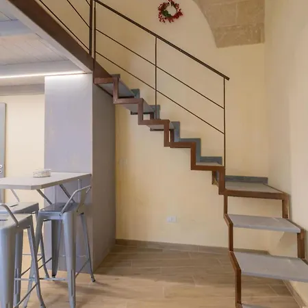 Casa Anibaldi By Rivedelsalento Nel Centro Di アパート *
